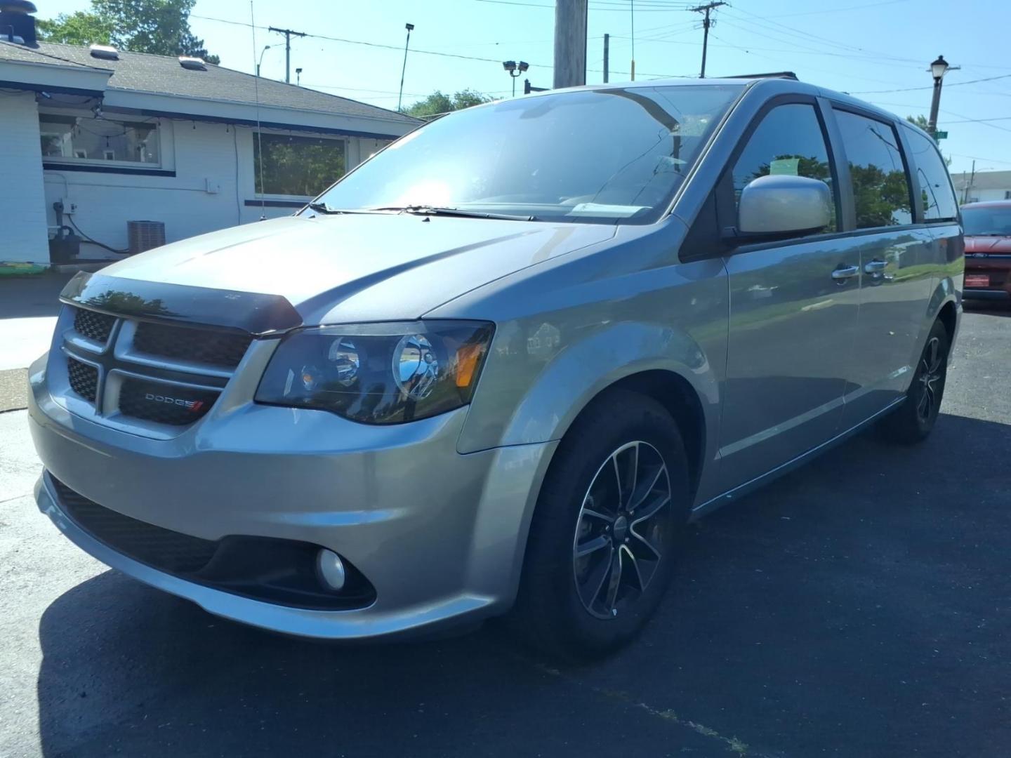 2018 Billet Clear Coat Dodge Grand Caravan GT (2C4RDGEG4JR) with an 3.6L Pentastar 3.6L Flex Fuel V6 283hp 260ft. lbs. Sequential Multiport Fuel Injection engine, 6-Speed Shiftable Automatic transmission, located at 5505 N. Summit St., Toledo, OH, 43611, (419) 729-2688, 41.654953, -83.530014- Photo#19