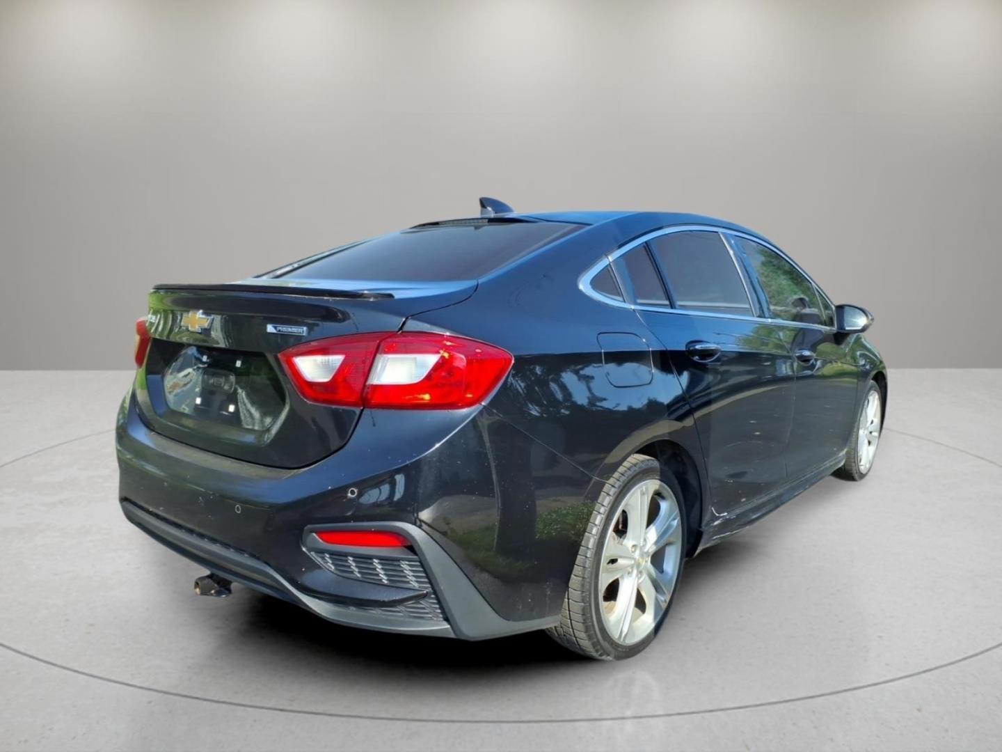 2018 Mosaic Black Metallic Gb8 Chevrolet Cruze Premier Auto (1G1BF5SM3J7) with an 1.4L 1.4L Turbo I4 153hp 177ft. lbs. Direct Injection engine, 6-Speed Shiftable Automatic transmission, located at 5505 N. Summit St., Toledo, OH, 43611, (419) 729-2688, 41.654953, -83.530014- Photo#24