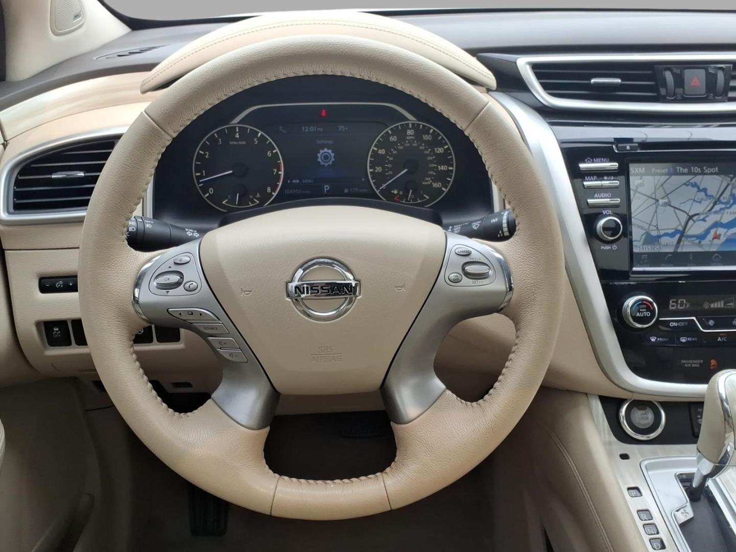 2015 White Nissan Murano S (5N1AZ2MH3FN) with an 3.5L 3.5L V6 260hp 240ft. lbs. Sequential Multiport Fuel Injection engine, CVT transmission, located at 5505 N. Summit St., Toledo, OH, 43611, (419) 729-2688, 41.654953, -83.530014- Photo#19