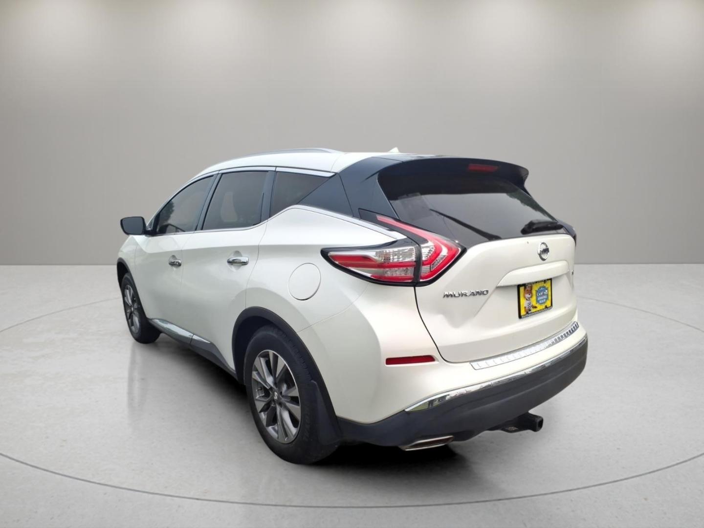 2015 White Nissan Murano S (5N1AZ2MH3FN) with an 3.5L 3.5L V6 260hp 240ft. lbs. Sequential Multiport Fuel Injection engine, CVT transmission, located at 5505 N. Summit St., Toledo, OH, 43611, (419) 729-2688, 41.654953, -83.530014- Photo#26