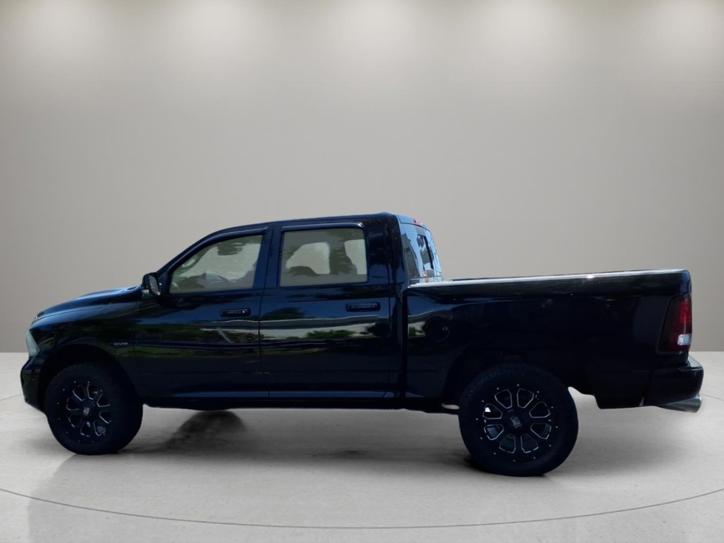 2014 Black Clear Coat Px8 RAM 1500 Sport (1C6RR7MT6ES) with an 5.7L HEMI 5.7L V8 395hp 407ft. lbs. Sequential Multiport Fuel Injection engine, 8-Speed Shiftable Automatic transmission, located at 5505 N. Summit St., Toledo, OH, 43611, (419) 729-2688, 41.654953, -83.530014- Photo#16