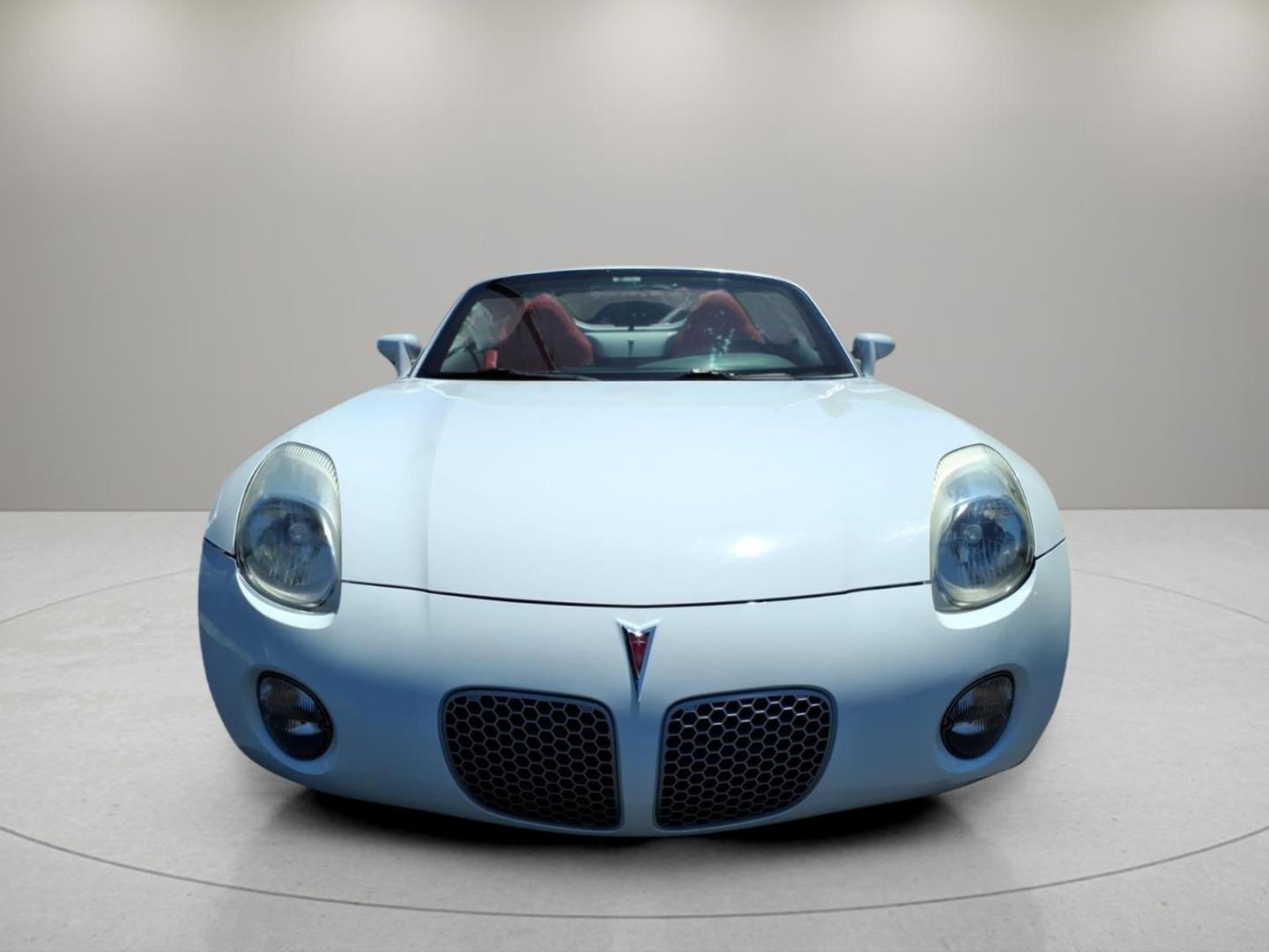2009 Pure 50u Pontiac Solstice Base (1G2MC35B99Y) with an 2.4L Ecotec 2.4L I4 173hp 167ft. lbs. Sequential Multiport Fuel Injection engine, 5-Speed Automatic transmission, located at 5505 N. Summit St., Toledo, OH, 43611, (419) 729-2688, 41.654953, -83.530014- Photo#12