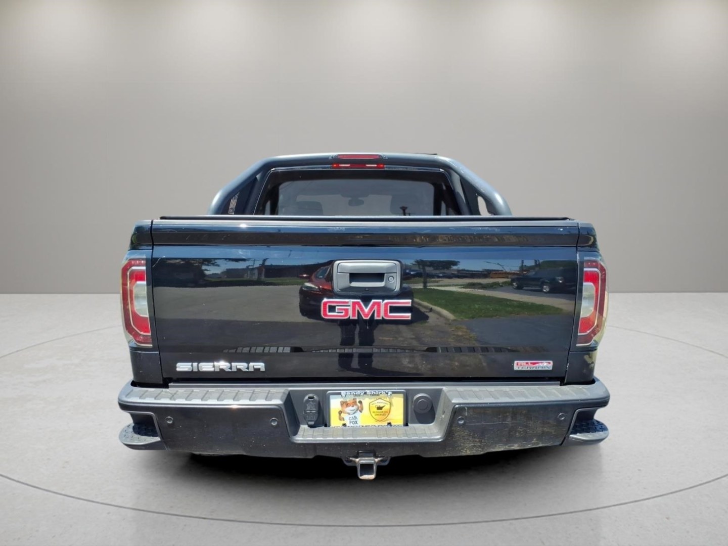 2016 Mahogany Metallic G1f GMC Sierra 1500 SLT (3GTU2NEC7GG) with an 5.3L EcoTec3 5.3L V8 355hp 383ft. lbs. Direct Injection engine, 6-Speed Shiftable Automatic w/Overdrive transmission, located at 5505 N. Summit St., Toledo, OH, 43611, (419) 729-2688, 41.654953, -83.530014- Photo#21