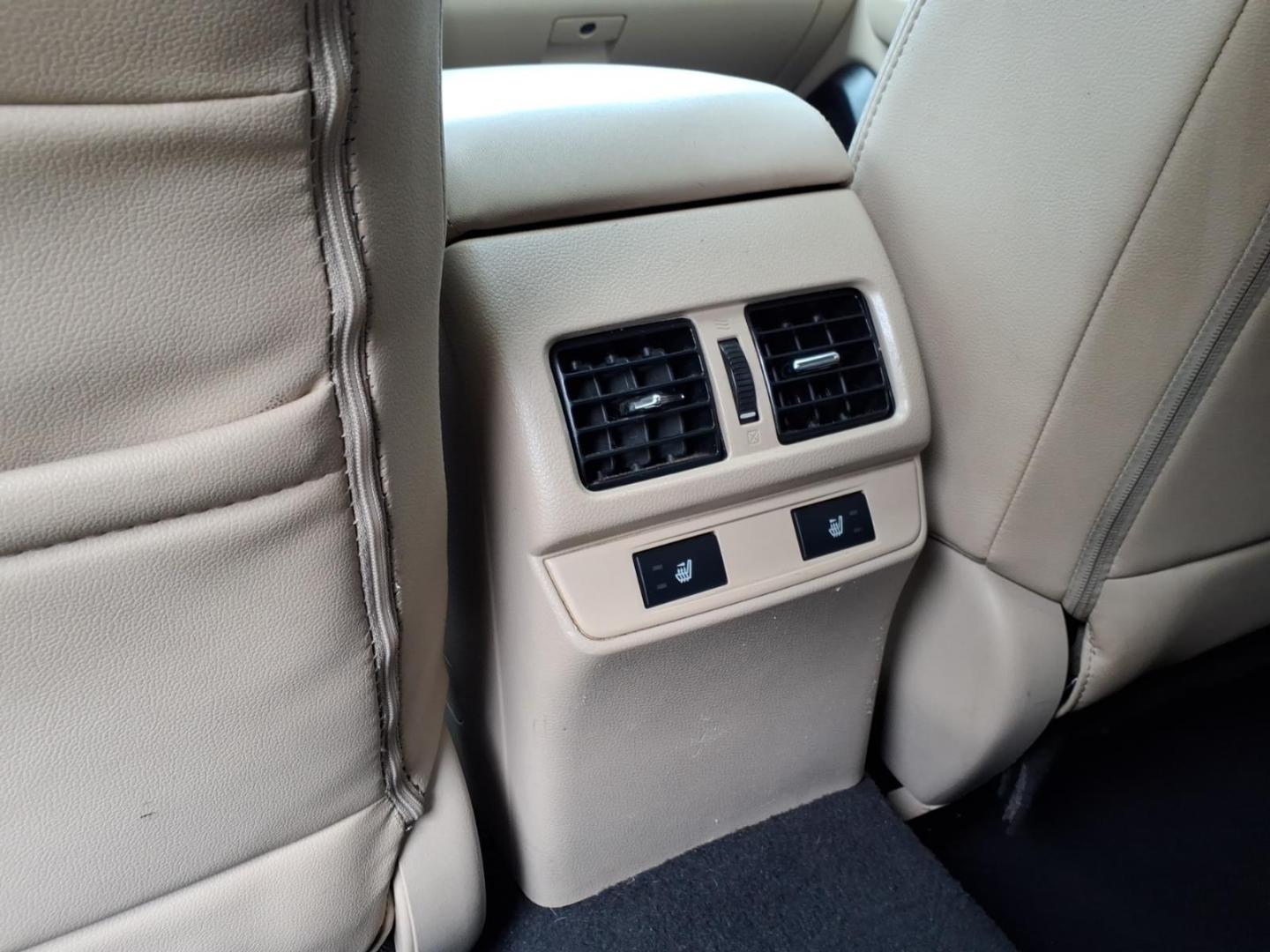 2015 Crystal White Pearl Whc Subaru Outback 3.6R Limited (4S4BSENC1F3) with an 3.6L 3.6L H6 256hp 247ft. lbs. Sequential Multiport Fuel Injection engine, CVT transmission, located at 5505 N. Summit St., Toledo, OH, 43611, (419) 729-2688, 41.654953, -83.530014- Photo#19