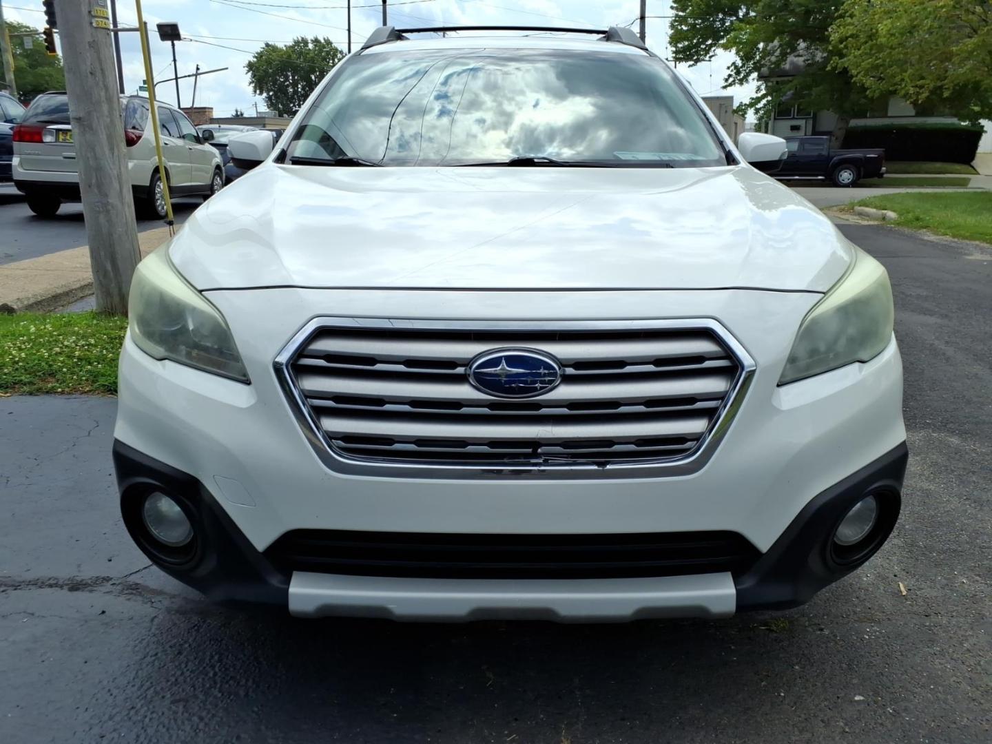 2015 Crystal White Pearl Whc Subaru Outback 3.6R Limited (4S4BSENC1F3) with an 3.6L 3.6L H6 256hp 247ft. lbs. Sequential Multiport Fuel Injection engine, CVT transmission, located at 5505 N. Summit St., Toledo, OH, 43611, (419) 729-2688, 41.654953, -83.530014- Photo#20