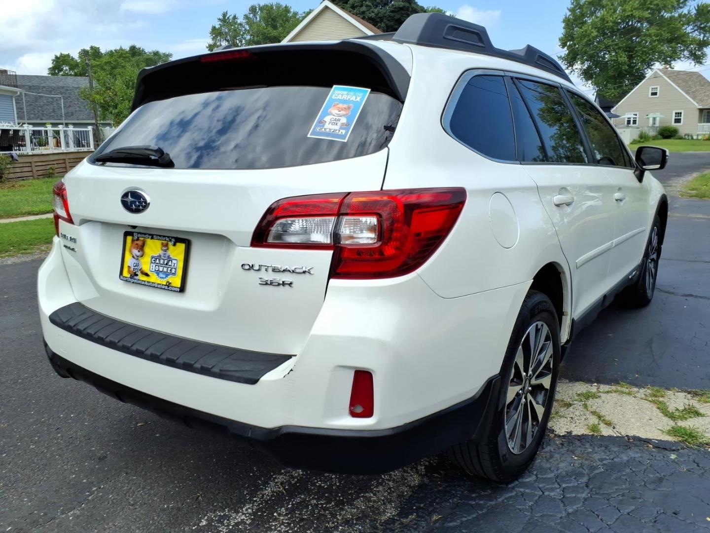 2015 Crystal White Pearl Whc Subaru Outback 3.6R Limited (4S4BSENC1F3) with an 3.6L 3.6L H6 256hp 247ft. lbs. Sequential Multiport Fuel Injection engine, CVT transmission, located at 5505 N. Summit St., Toledo, OH, 43611, (419) 729-2688, 41.654953, -83.530014- Photo#23