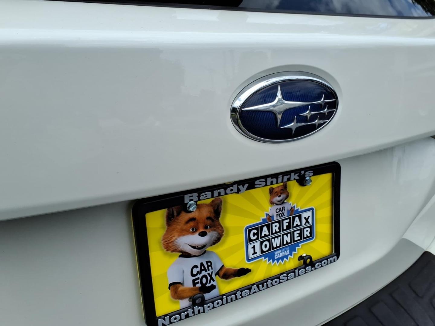 2015 Crystal White Pearl Whc Subaru Outback 3.6R Limited (4S4BSENC1F3) with an 3.6L 3.6L H6 256hp 247ft. lbs. Sequential Multiport Fuel Injection engine, CVT transmission, located at 5505 N. Summit St., Toledo, OH, 43611, (419) 729-2688, 41.654953, -83.530014- Photo#32