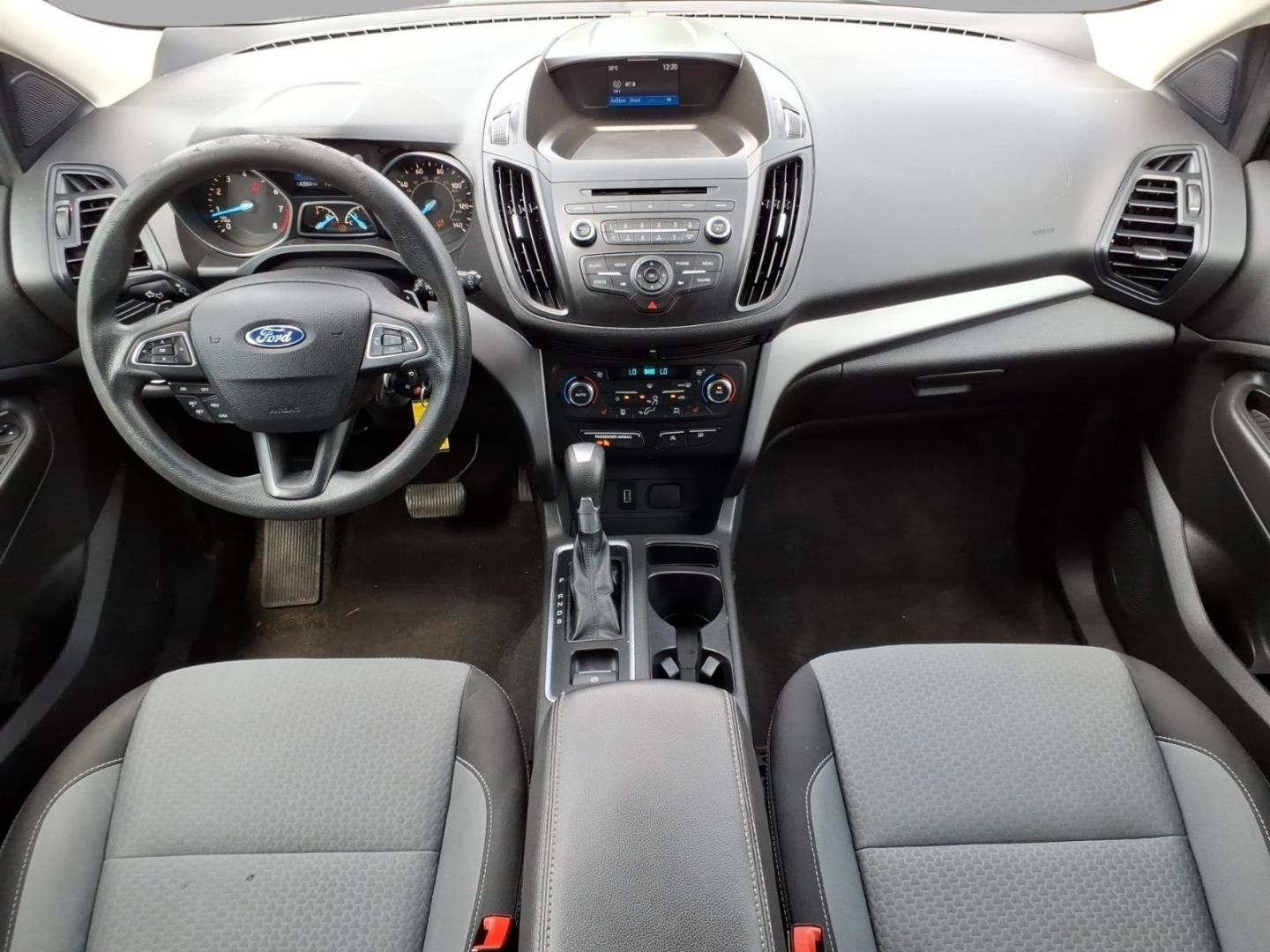 2017 Oxford White Yz Ford Escape SE (1FMCU9GD4HU) with an 1.5L EcoBoost 1.5L Turbo I4 179hp 177ft. lbs. Direct Injection engine, 6-Speed Shiftable Automatic transmission, located at 5505 N. Summit St., Toledo, OH, 43611, (419) 729-2688, 41.654953, -83.530014- Photo#14