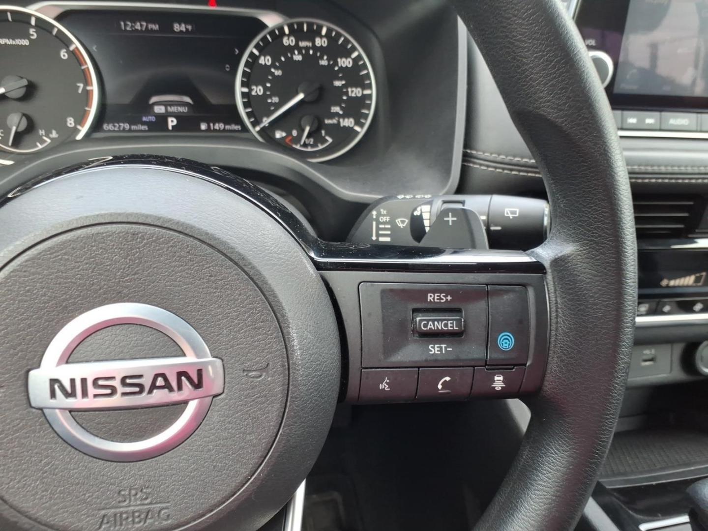 2021 Gun Metallic Nissan Rogue SV (5N1AT3BBXMC) with an 2.5L 2.5L I4 181hp 181ft. lbs. Direct Injection engine, 8-Speed Shiftable CVT transmission, located at 5505 N. Summit St., Toledo, OH, 43611, (419) 729-2688, 41.654953, -83.530014- Photo#8