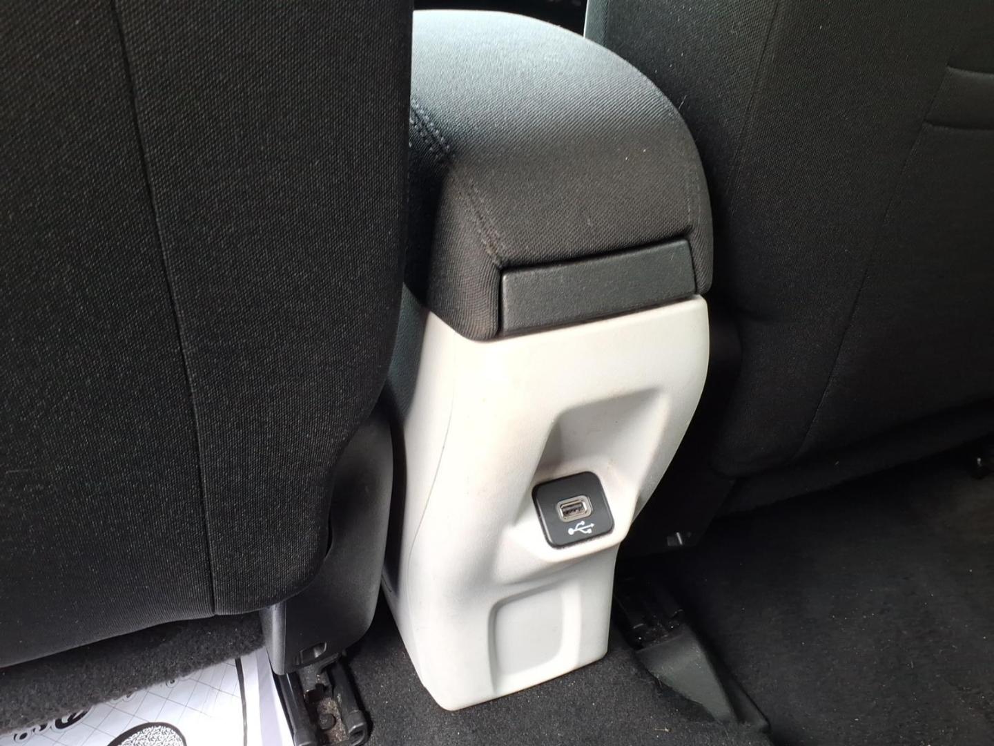 2018 Colorado Red Jeep Renegade Latitude (ZACCJABB7JP) with an 2.4L Tigershark 2.4L Flex Fuel I4 180hp 175ft. lbs. Carburetor engine, 9-Speed Shiftable Automatic transmission, located at 5505 N. Summit St., Toledo, OH, 43611, (419) 729-2688, 41.654953, -83.530014- Photo#18