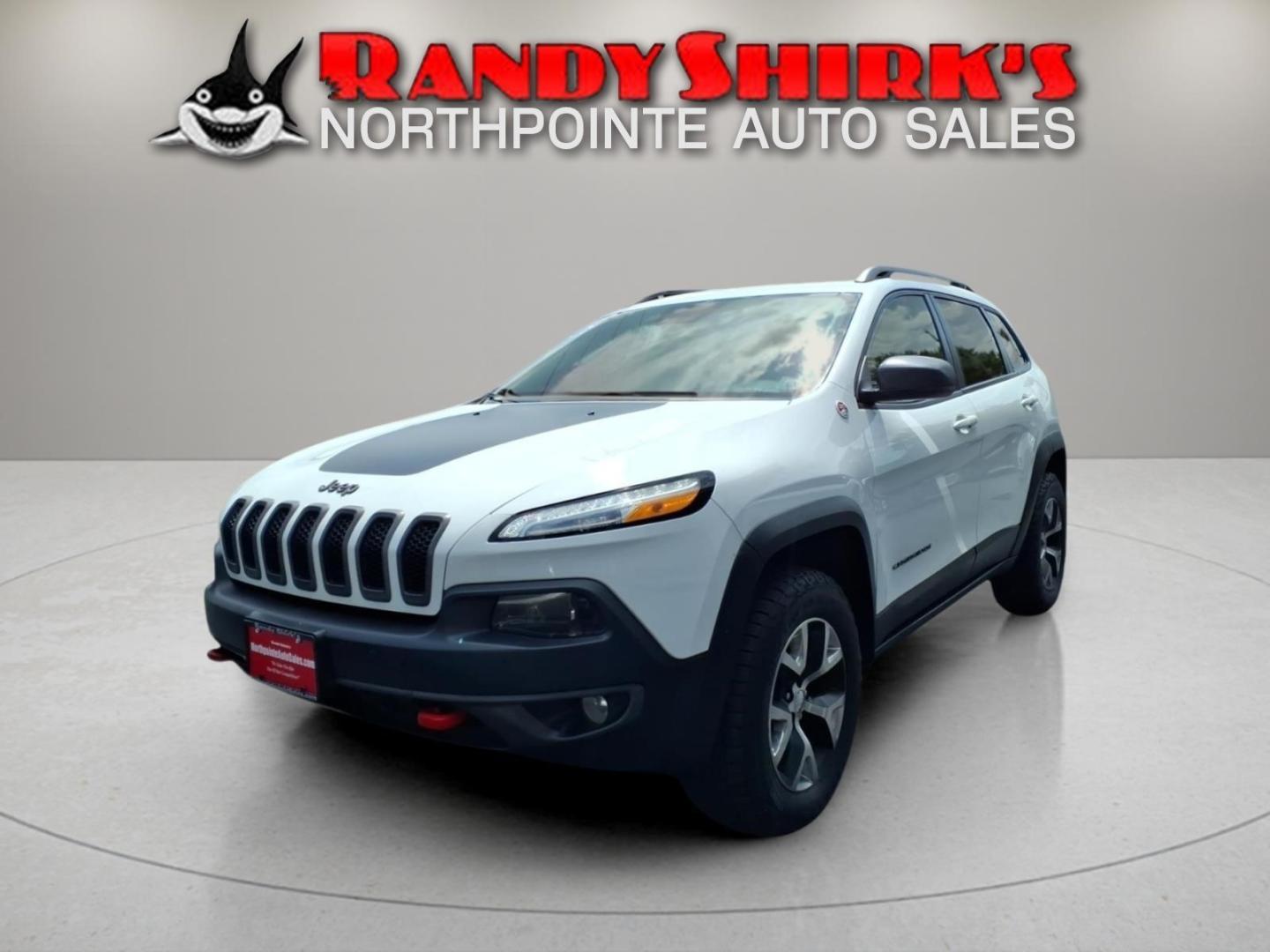 2016 Bright White Clear Coat Pw7 Jeep Cherokee Trailhawk (1C4PJMBS3GW) with an 3.2L 3.2L V6 271hp 239ft. lbs. Sequential Multiport Fuel Injection engine, 4WD 9-Speed Shiftable Automatic transmission, located at 5505 N. Summit St., Toledo, OH, 43611, (419) 729-2688, 41.654953, -83.530014- Photo#0