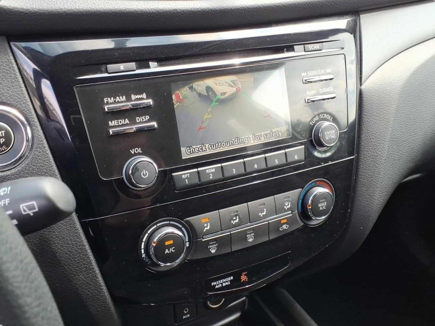 2016 Glacier White Qak Nissan Rogue S (5N1AT2MV0GC) with an 2.5L 2.5L I4 170hp 175ft. lbs. Carburetor engine, CVT transmission, located at 5505 N. Summit St., Toledo, OH, 43611, (419) 729-2688, 41.654953, -83.530014- Photo#12