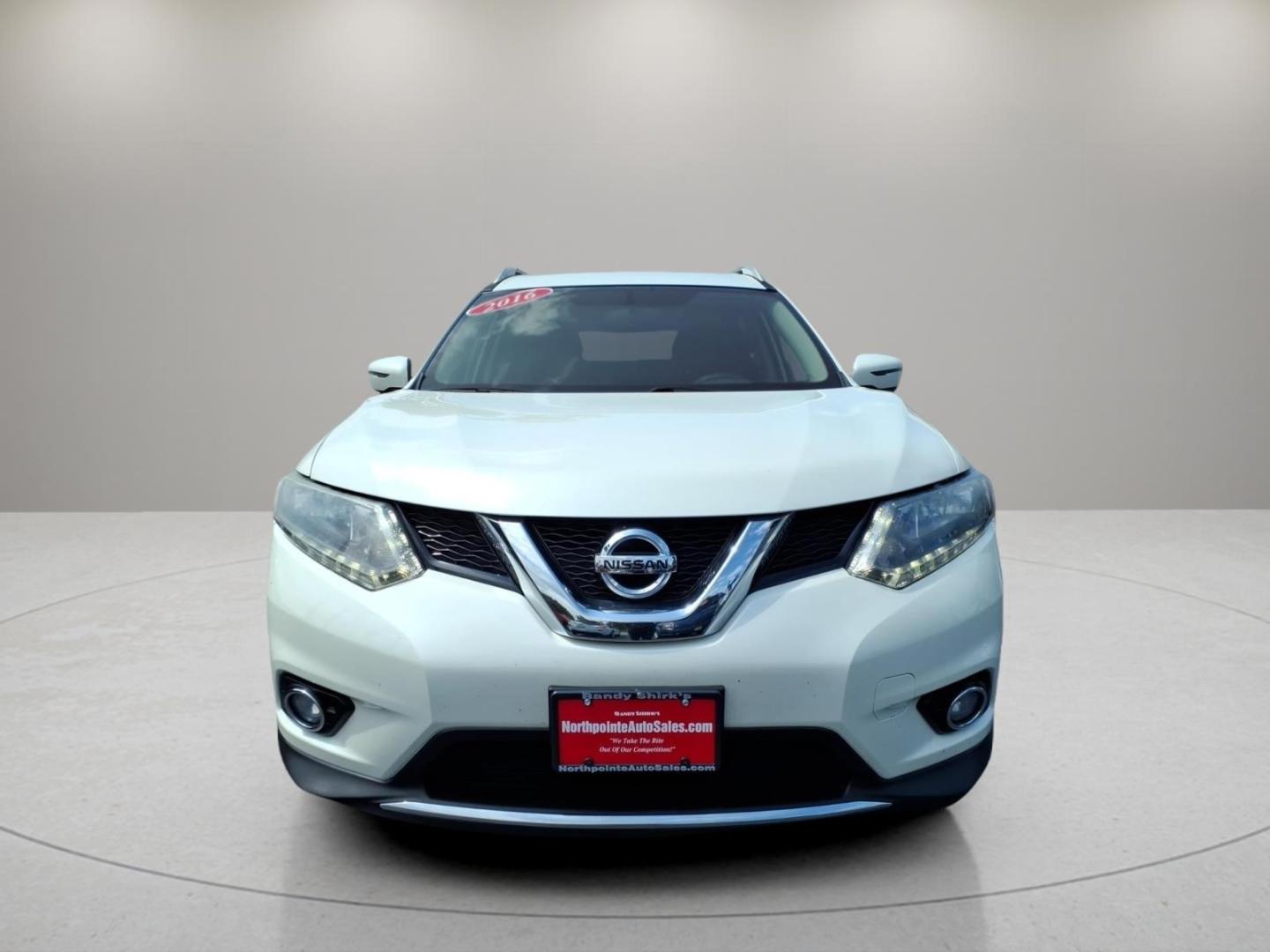 2016 Glacier White Qak Nissan Rogue S (5N1AT2MV0GC) with an 2.5L 2.5L I4 170hp 175ft. lbs. Carburetor engine, CVT transmission, located at 5505 N. Summit St., Toledo, OH, 43611, (419) 729-2688, 41.654953, -83.530014- Photo#19
