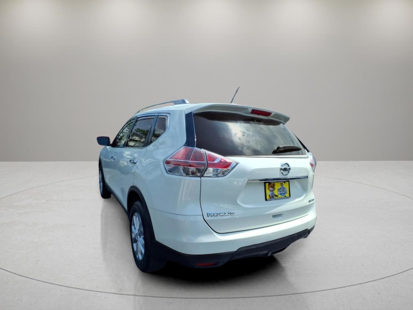 2016 Glacier White Qak Nissan Rogue S (5N1AT2MV0GC) with an 2.5L 2.5L I4 170hp 175ft. lbs. Carburetor engine, CVT transmission, located at 5505 N. Summit St., Toledo, OH, 43611, (419) 729-2688, 41.654953, -83.530014- Photo#24