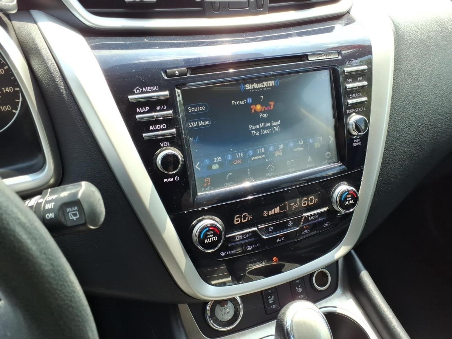 2016 Pearl White Qab Nissan Murano SV (5N1AZ2MGXGN) with an 3.5L 3.5L V6 260hp 240ft. lbs. Carburetor engine, CVT transmission, located at 5505 N. Summit St., Toledo, OH, 43611, (419) 729-2688, 41.654953, -83.530014- Photo#11