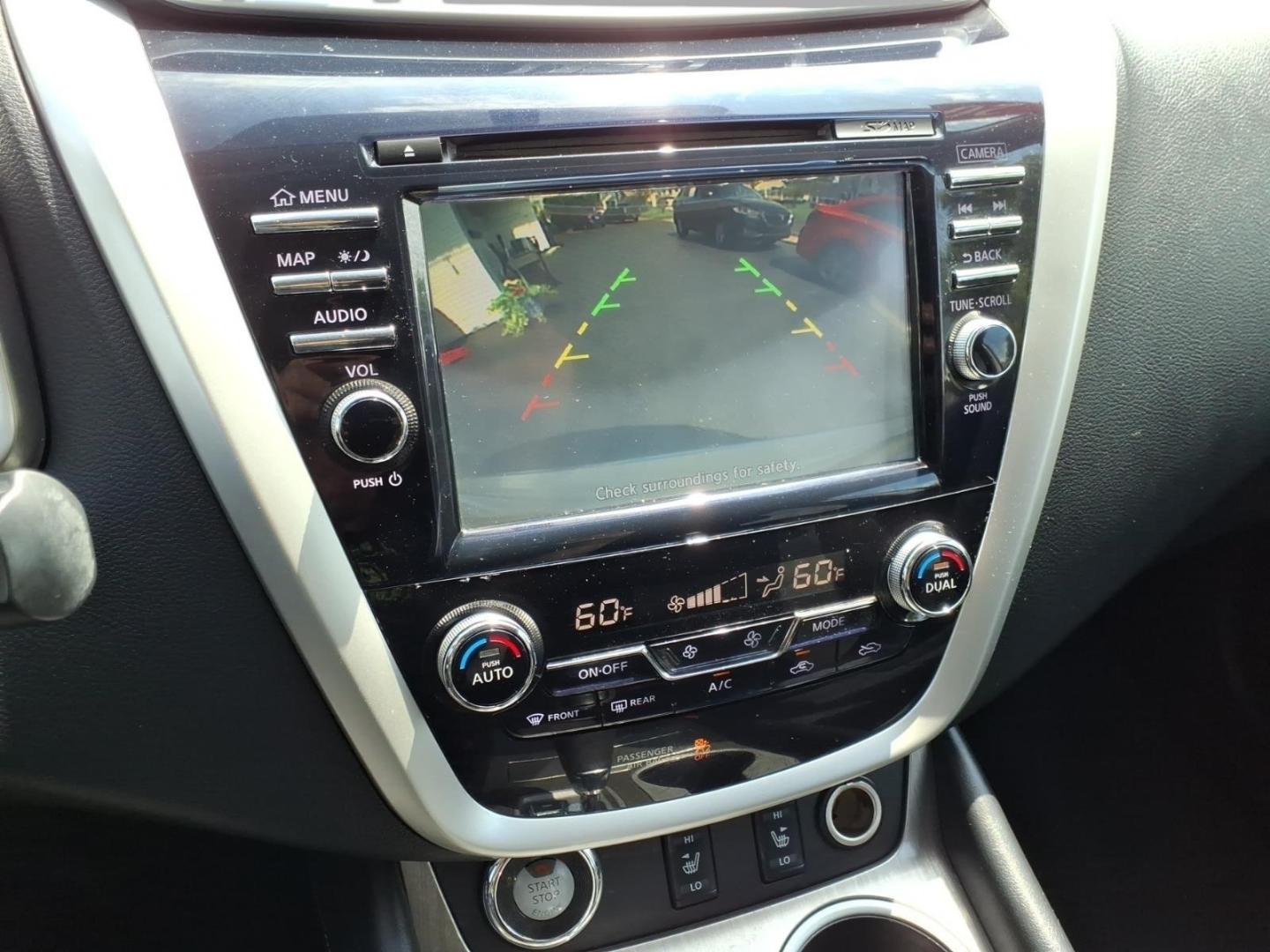 2016 Pearl White Qab Nissan Murano SV (5N1AZ2MGXGN) with an 3.5L 3.5L V6 260hp 240ft. lbs. Carburetor engine, CVT transmission, located at 5505 N. Summit St., Toledo, OH, 43611, (419) 729-2688, 41.654953, -83.530014- Photo#12
