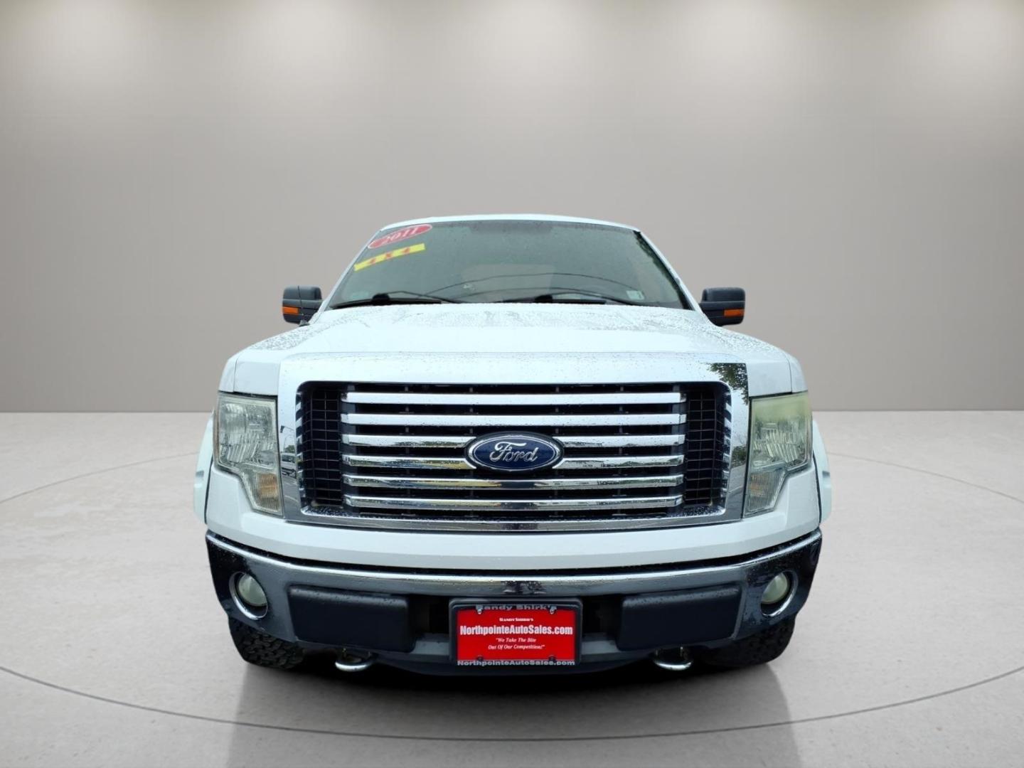 2011 Oxford White Yz Ford F-150 XLT (1FTFW1EF4BF) with an 5.0L 5.0L Flex Fuel V8 360hp 380ft. lbs. Carburetor engine, 6-Speed Automatic transmission, located at 5505 N. Summit St., Toledo, OH, 43611, (419) 729-2688, 41.654953, -83.530014- Photo#18