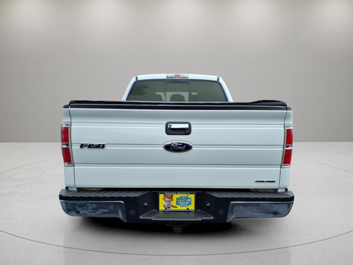 2011 Oxford White Yz Ford F-150 XLT (1FTFW1EF4BF) with an 5.0L 5.0L Flex Fuel V8 360hp 380ft. lbs. Carburetor engine, 6-Speed Automatic transmission, located at 5505 N. Summit St., Toledo, OH, 43611, (419) 729-2688, 41.654953, -83.530014- Photo#21