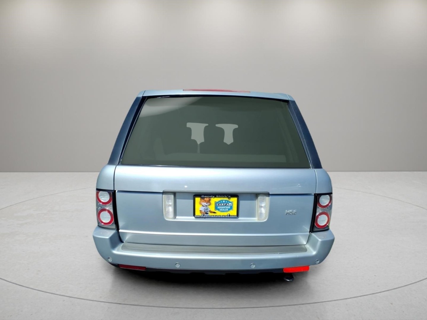 2010 Zermatt Silver Land Rover Range Rover HSE (SALME1D41AA) with an 5.0L 5.0L V8 375hp 375ft. lbs. Direct Injection engine, 6-Speed Shiftable Automatic transmission, located at 5505 N. Summit St., Toledo, OH, 43611, (419) 729-2688, 41.654953, -83.530014- Photo#24