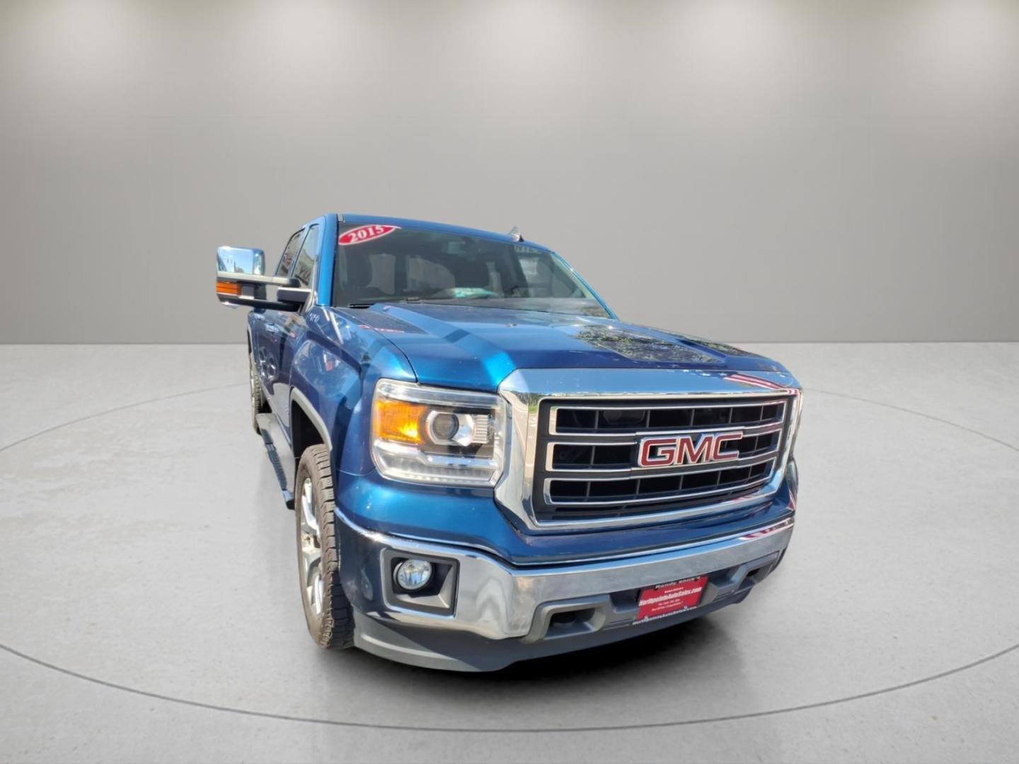 2015 Stone Blue Metallic G1k GMC Sierra 1500 SLT (3GTU2VEJXFG) with an 6.2L EcoTec3 6.2L V8 420hp 460ft. lbs. Direct Injection engine, 8-Speed Shiftable Automatic transmission, located at 5505 N. Summit St., Toledo, OH, 43611, (419) 729-2688, 41.654953, -83.530014- Photo#20