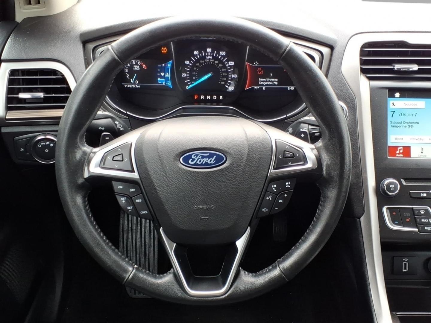 2018 Magnetic J7 Ford Fusion SE (3FA6P0T91JR) with an 2.0L EcoBoost 2.0L Turbo I4 245hp 275ft. lbs. Direct Injection engine, 6-Speed Shiftable Automatic transmission, located at 5505 N. Summit St., Toledo, OH, 43611, (419) 729-2688, 41.654953, -83.530014- Photo#17