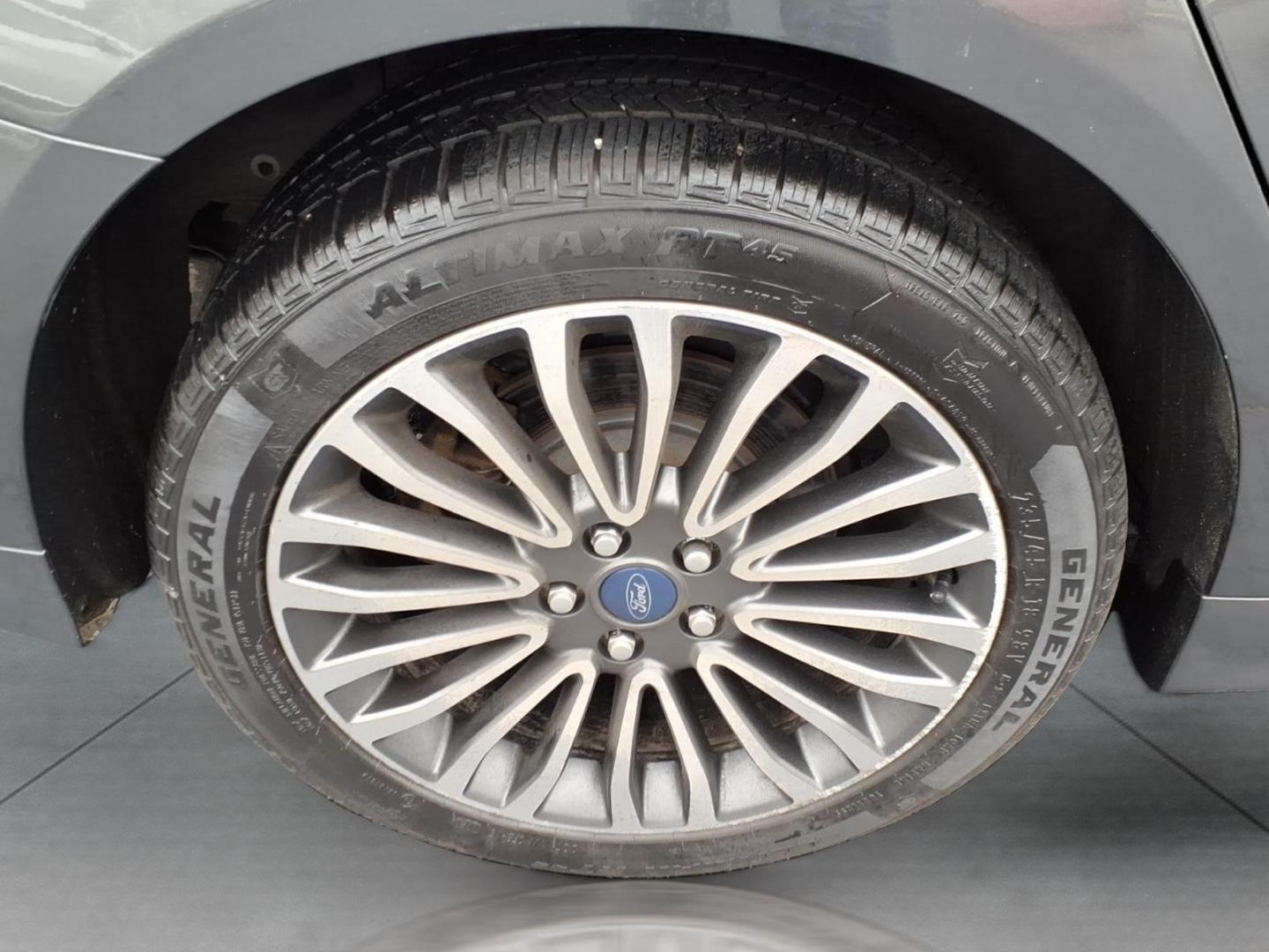 2018 Magnetic J7 Ford Fusion SE (3FA6P0T91JR) with an 2.0L EcoBoost 2.0L Turbo I4 245hp 275ft. lbs. Direct Injection engine, 6-Speed Shiftable Automatic transmission, located at 5505 N. Summit St., Toledo, OH, 43611, (419) 729-2688, 41.654953, -83.530014- Photo#28