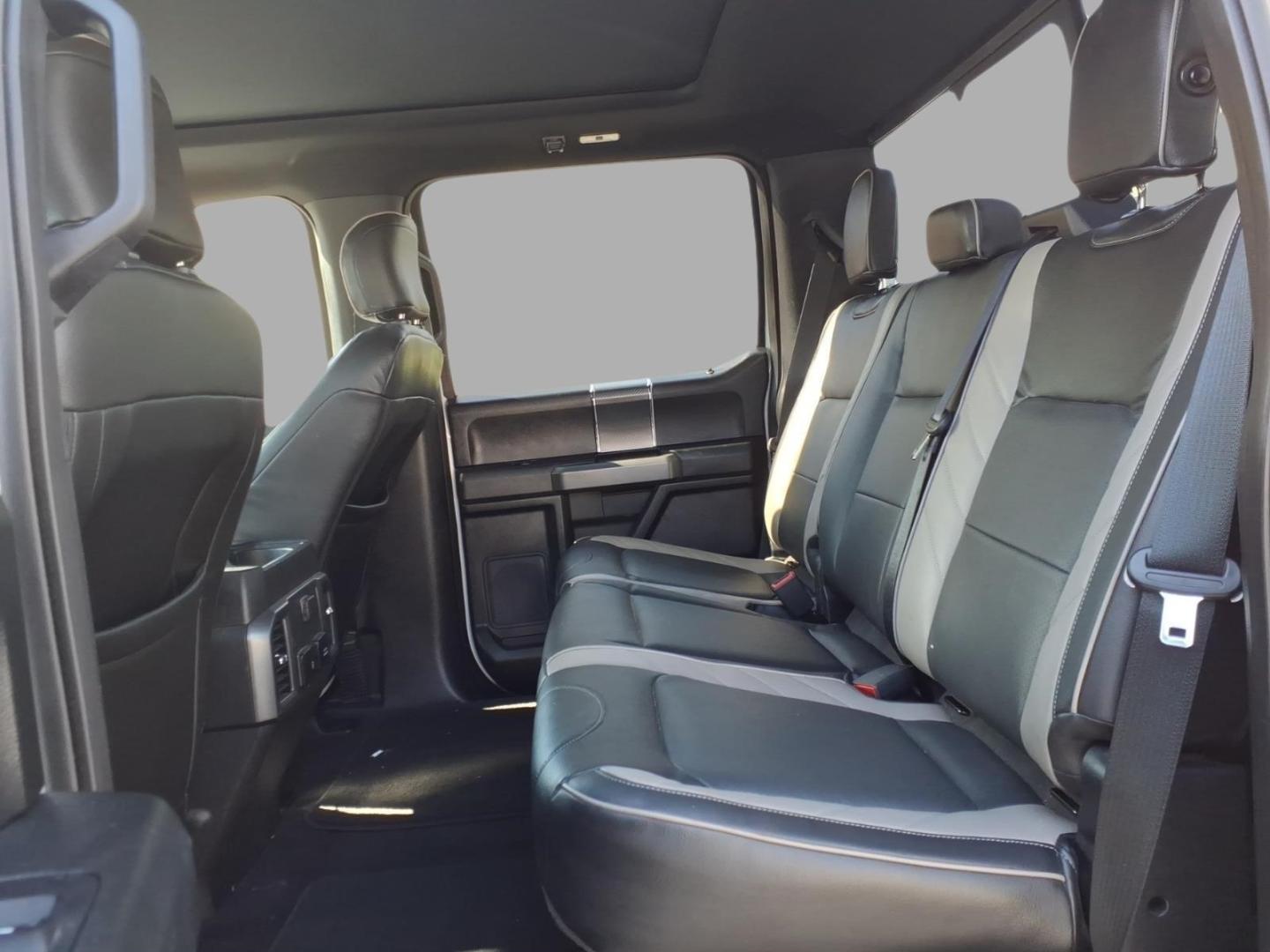 2018 Oxford White Ford F-150 XLT (1FTFW1EG7JF) with an 3.5L EcoBoost 3.5L Twin Turbo V6 375hp 470ft. lbs. Carburetor engine, 10-Speed Shiftable Automatic transmission, located at 5505 N. Summit St., Toledo, OH, 43611, (419) 729-2688, 41.654953, -83.530014- Photo#14