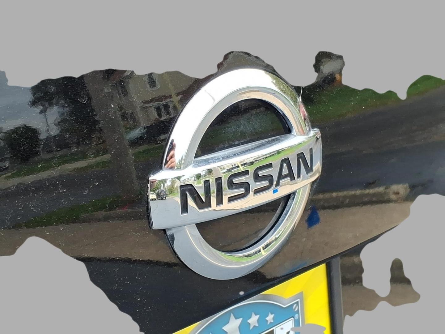 2023 Super Black Nissan Sentra SV (3N1AB8CVXPY) with an 2.0L 2.0L I4 149hp 146ft. lbs. Direct Injection engine, Xtronic CVT transmission, located at 5505 N. Summit St., Toledo, OH, 43611, (419) 729-2688, 41.654953, -83.530014- Photo#28