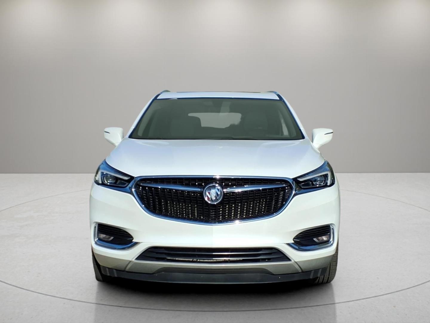 2020 Summit White Buick Enclave Essence (5GAEVAKW9LJ) with an 3.6L 3.6L V6 310hp 266ft. lbs. Direct Injection engine, 9-Speed Shiftable Automatic transmission, located at 5505 N. Summit St., Toledo, OH, 43611, (419) 729-2688, 41.654953, -83.530014- Photo#1