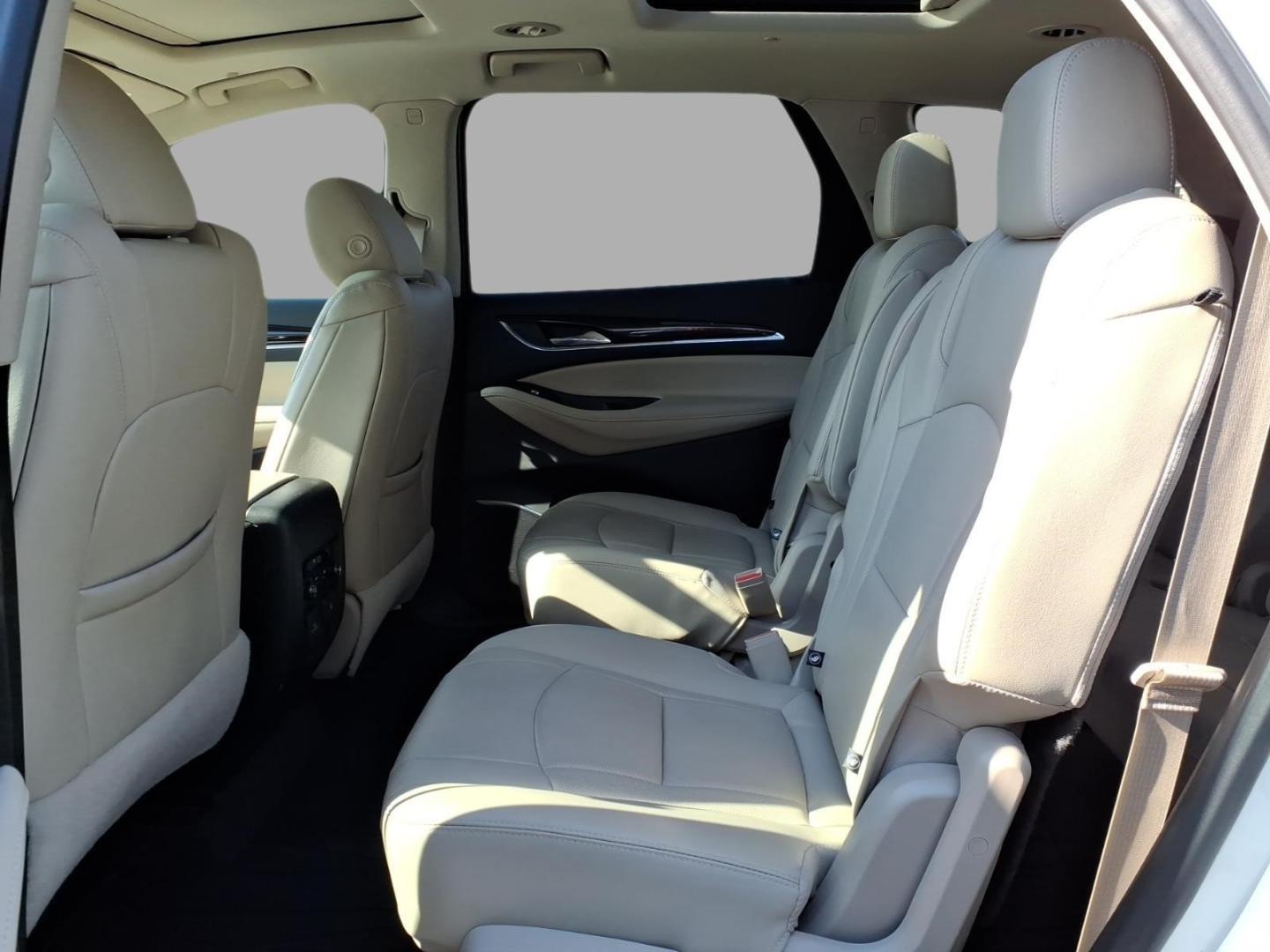 2020 Summit White Buick Enclave Essence (5GAEVAKW9LJ) with an 3.6L 3.6L V6 310hp 266ft. lbs. Direct Injection engine, 9-Speed Shiftable Automatic transmission, located at 5505 N. Summit St., Toledo, OH, 43611, (419) 729-2688, 41.654953, -83.530014- Photo#8