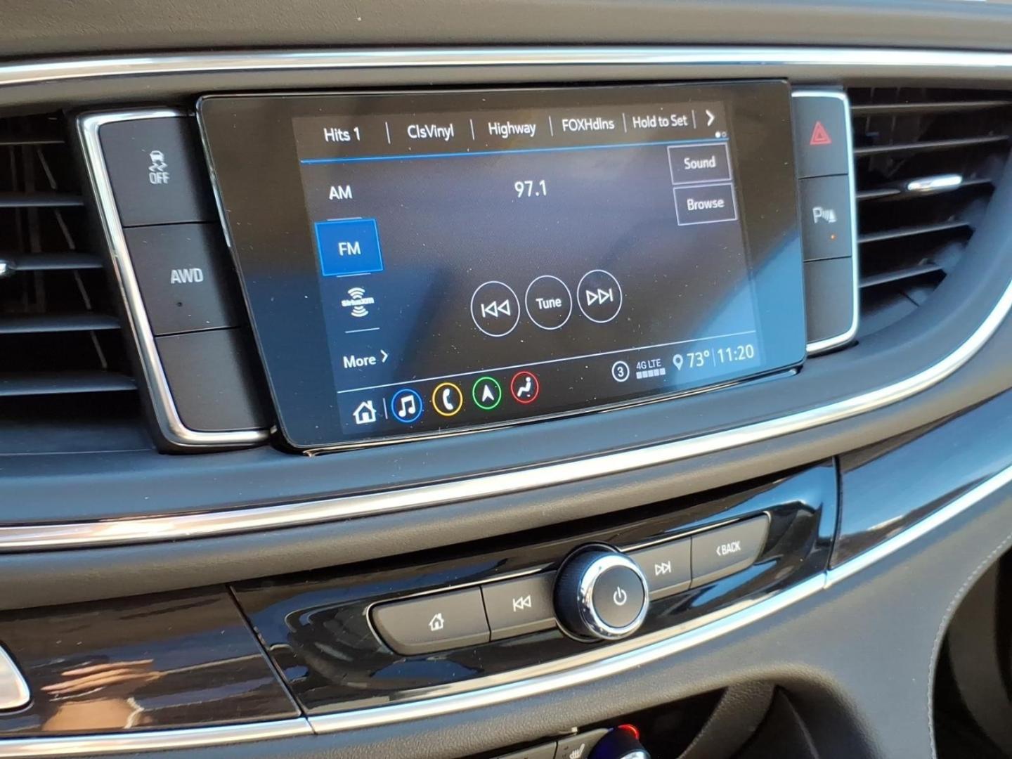 2020 Summit White Buick Enclave Essence (5GAEVAKW9LJ) with an 3.6L 3.6L V6 310hp 266ft. lbs. Direct Injection engine, 9-Speed Shiftable Automatic transmission, located at 5505 N. Summit St., Toledo, OH, 43611, (419) 729-2688, 41.654953, -83.530014- Photo#25