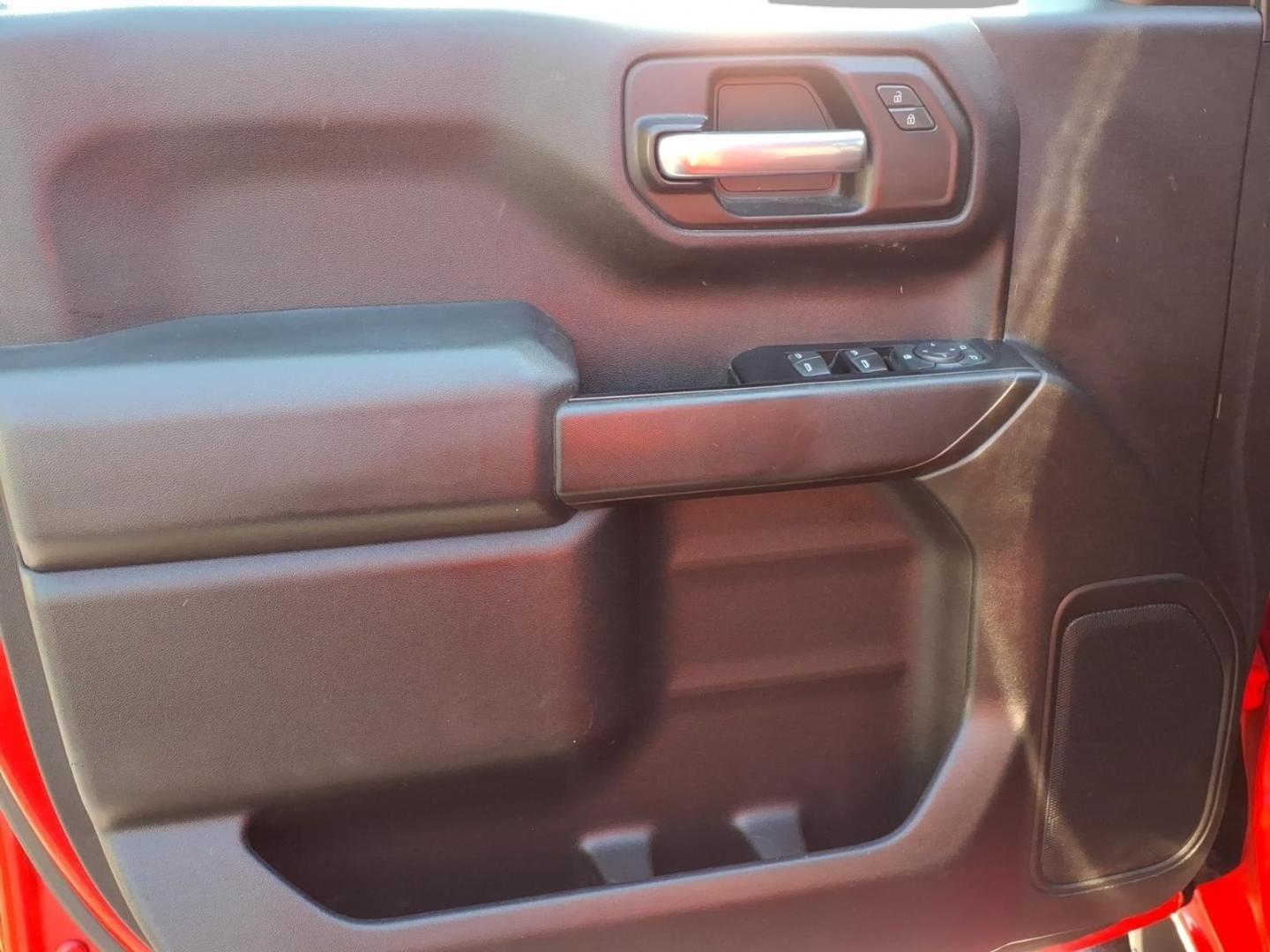 2019 Cardinal Red GMC Sierra 1500 Base (1GTR9AEF9KZ) with an 5.3L EcoTec3 5.3L V8 355hp 383ft. lbs. Direct Injection engine, 6-Speed Shiftable Automatic w/Overdrive transmission, located at 5505 N. Summit St., Toledo, OH, 43611, (419) 729-2688, 41.654953, -83.530014- Photo#10