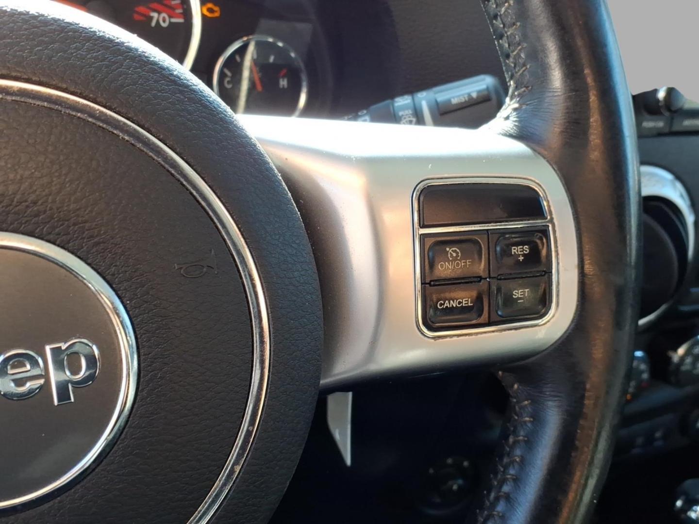 2016 Bright White Clear Coat Jeep Wrangler Unlimited Rubicon (1C4BJWFG4GL) with an 3.6L 3.6L V6 285hp 260ft. lbs. Fuel Injected engine, Automatic transmission, located at 5505 N. Summit St., Toledo, OH, 43611, (419) 729-2688, 41.654953, -83.530014- Photo#6