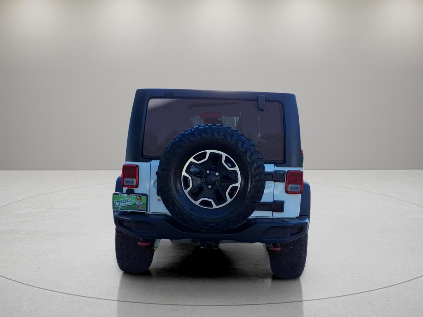 2016 Bright White Clear Coat Jeep Wrangler Unlimited Rubicon (1C4BJWFG4GL) with an 3.6L 3.6L V6 285hp 260ft. lbs. Fuel Injected engine, Automatic transmission, located at 5505 N. Summit St., Toledo, OH, 43611, (419) 729-2688, 41.654953, -83.530014- Photo#17
